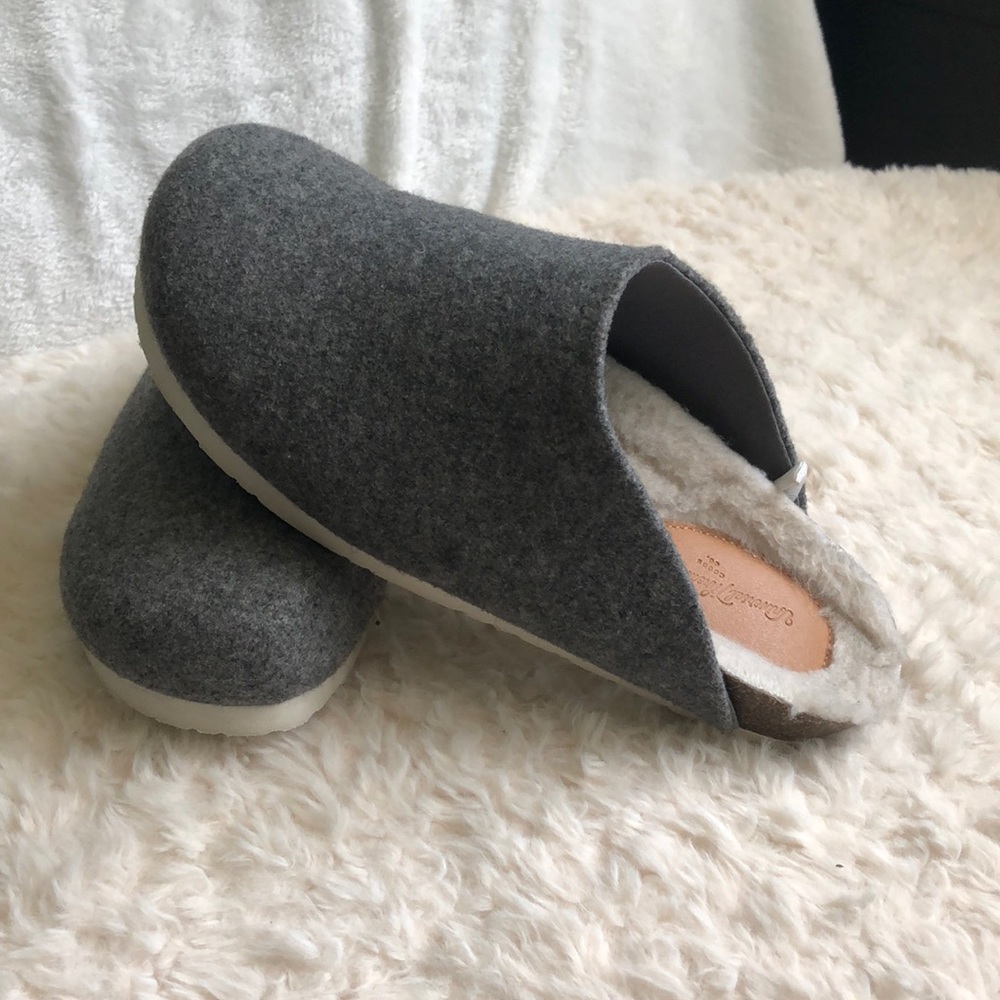 Target Woman’s 7.5 Slippers